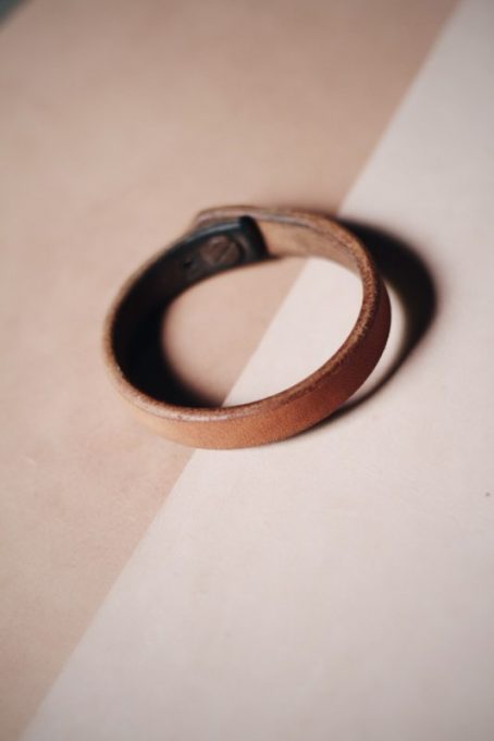 KEIZO leather Bracelets  Simple V