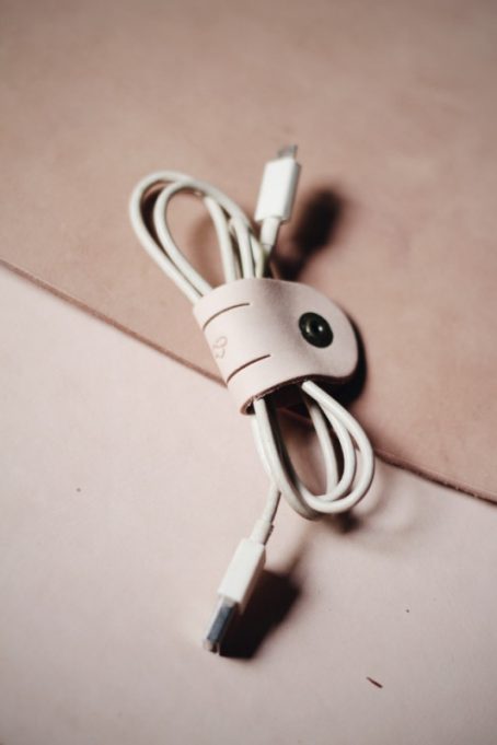 Keizo Leather - Cable Clip Klip Kabel Kulit Vegtan - Natural