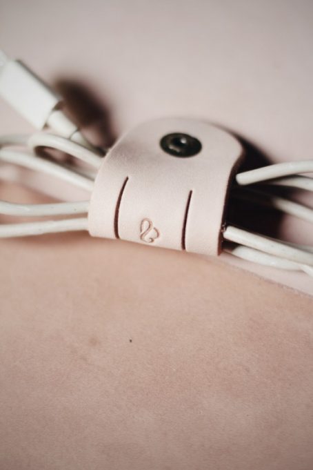Keizo Leather - Cable Clip Klip Kabel Kulit Vegtan - Natural - Image 5