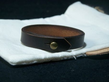 KEIZO leather Bracelets  Simple V - Image 8