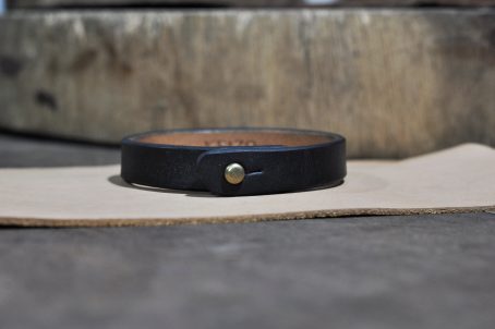 KEIZO leather Bracelets  Simple V - Image 9